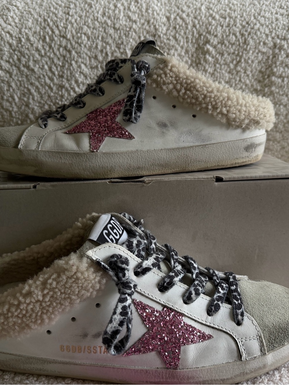 Golden Goose White Low-Top Sneakers with Pink Glitter Star and Shearling Collar